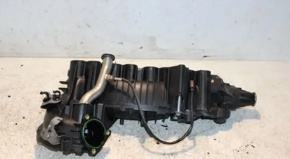 BMW 5 E60 E61 Intake manifold 7810178