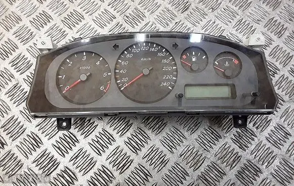 Nissan Primera Speedometer (instrument cluster) 9F773