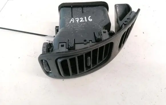 Mitsubishi Colt Dash center air vent grill SPC00148