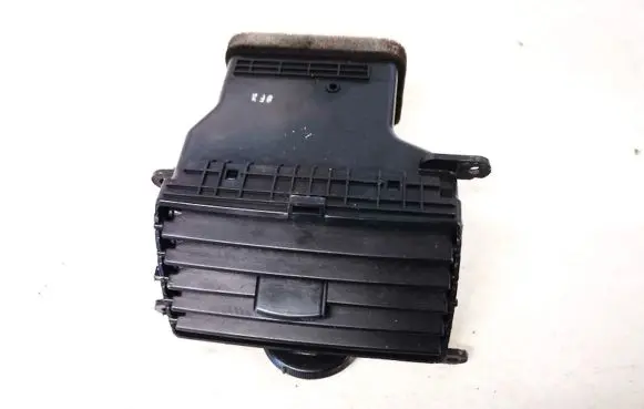 KIA Carnival Dash center air vent grill ok53a6481x