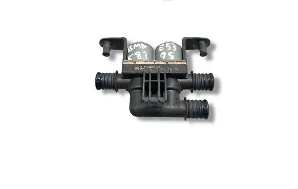BMW X5 E53 Coolant heater control valve 6906652 1147412159 050725
