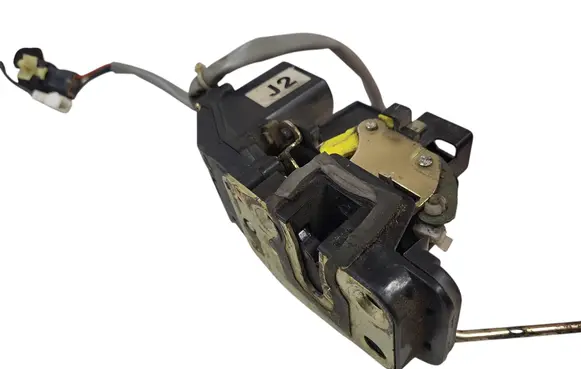 KIA Carens II Front door lock