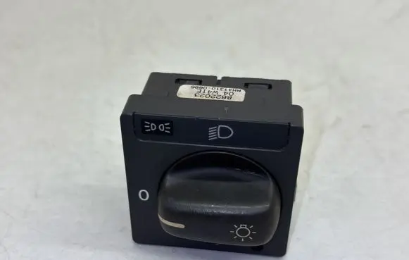 Volvo S70 V70 V70 XC Light switch 8622023