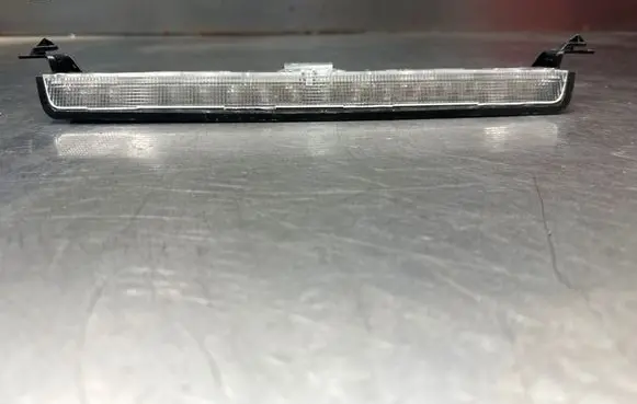 Volvo V70 Third/center stoplight 8658948
