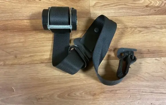 Opel Astra H Rear seatbelt 13296178 616623300 13296218