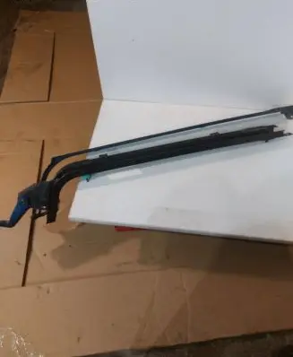 Renault Kangoo II Sliding door middle rail 497755
