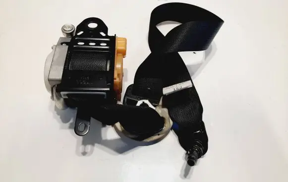 Infiniti FX Front seatbelt