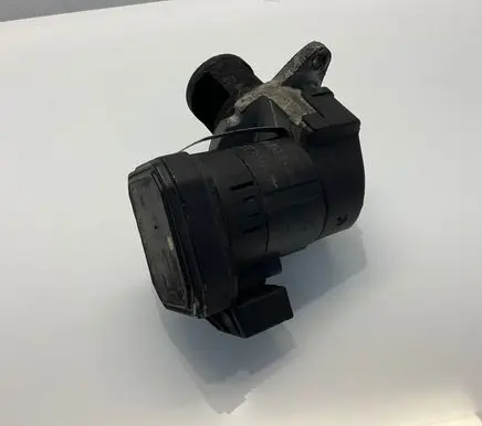 Mercedes-Benz E W211 EGR valve A6461400860 6461400860