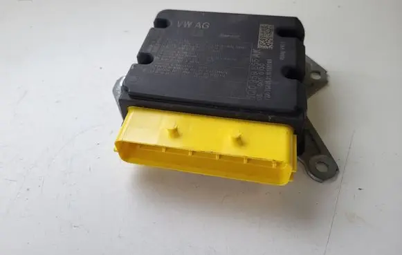 Skoda Superb B8 (3V) Airbag control unit/module