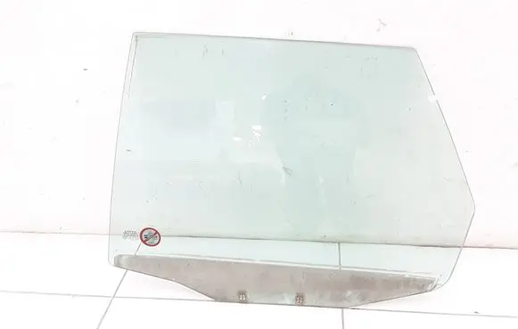 Volvo S40, V40 Rear door window glass