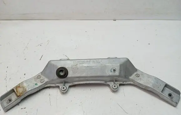 Mercedes-Benz GLS X166 Radiator mount bracket A1666200315