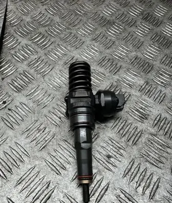Volkswagen Sharan Fuel injector 0986441554