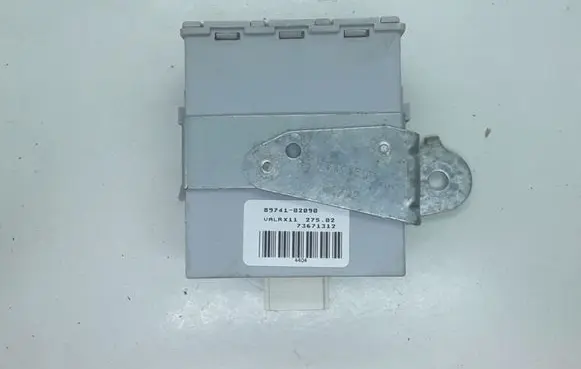 Toyota Corolla E120 E130 Door central lock control unit/module 8974102090 73671312 73111517