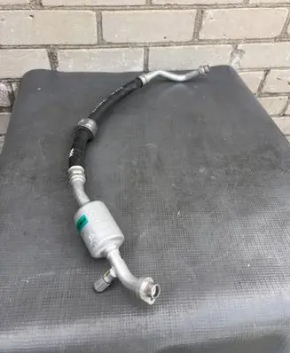 Dacia Sandero Air conditioning (A/C) pipe/hose 924546917R