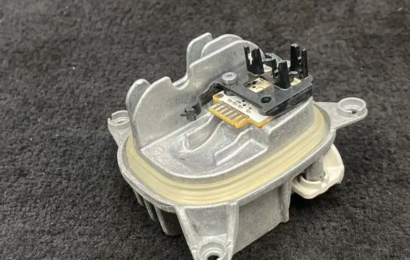 BMW X3 G01 LED ballast control module 6002TZ0235