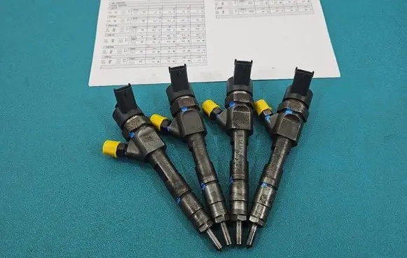 Renault Megane II Fuel injectors set 0445110110 IMPRK1585489