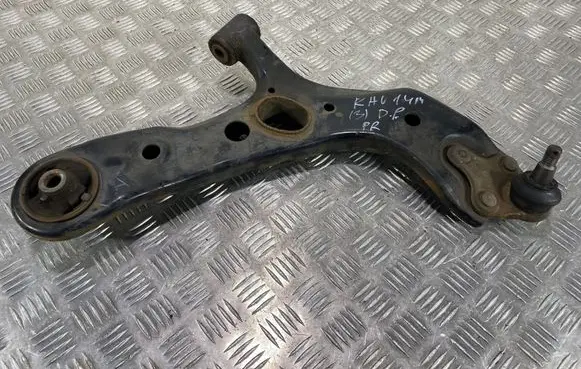 Toyota RAV 4 (XA40) Front lower control arm/wishbone