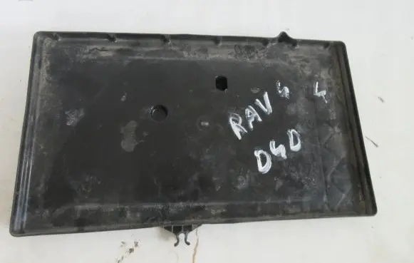 Toyota RAV 4 (XA40) Battery tray 