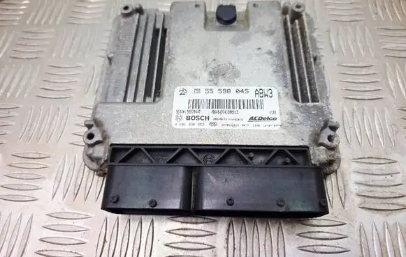 Opel Insignia A Engine control unit/module 55598045 0281030852