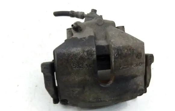 Volkswagen PASSAT CC Front brake caliper