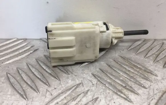 Clutch pedal sensor