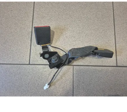 KIA Xceed Rear seatbelt buckle 89840J7000