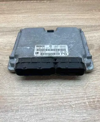 Opel Astra G Engine control unit/module ECU 0281010267 24417167