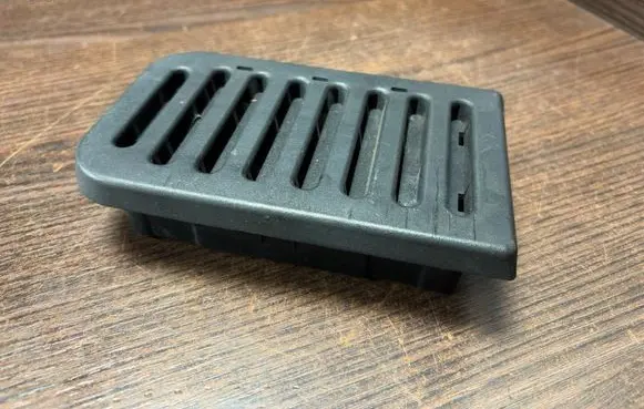 Dashboard side air vent grill/cover trim