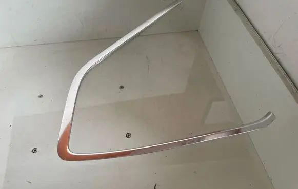 Seat Ateca Rear glass trim 575853346