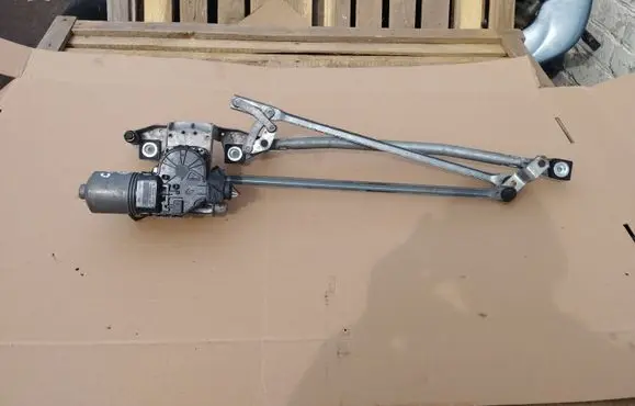 Ford Focus C-MAX Front wiper linkage and motor 3M5117508AA 0390241724 3397020600