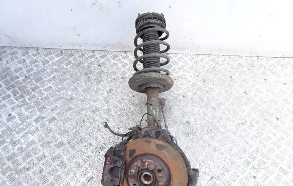 Peugeot 508 Front wheel hub spindle knuckle
