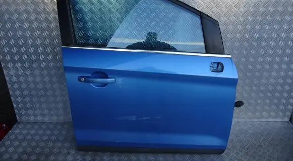 Ford Kuga I Front door