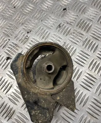 Hyundai Tucson JM Engine mount bracket 219312E650