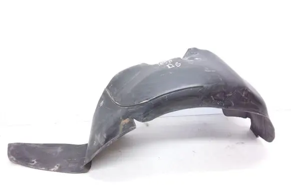 Rear arch fender liner splash guards