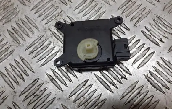 Opel Zafira B A/C air flow flap actuator/motor 309370600