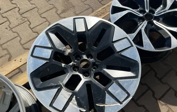 Ford Explorer EV R21 alloy rim R2KCK1A