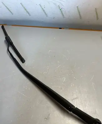 Hyundai i20 Active Front wiper blade arm W65920 AL231