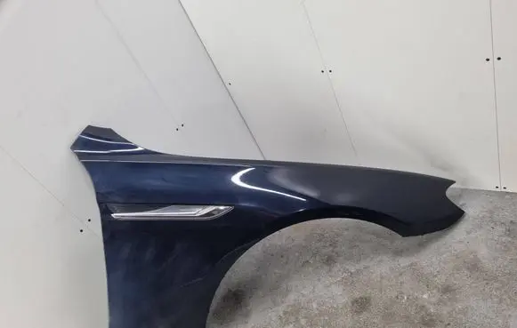 BMW 6 F12 F13 Fender 7212454 PA66GF30