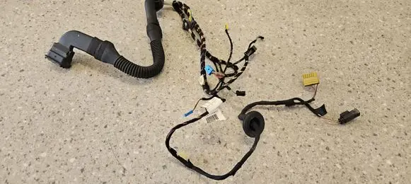 Mercedes-Benz GL X164 Rear door wiring loom A0009983802 A0015456045