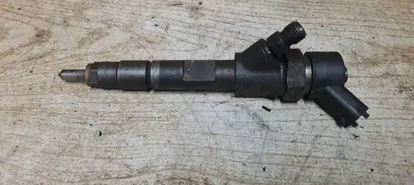 Volvo S40, V40 Fuel injector 0445110146