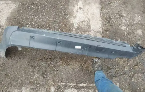 Peugeot 4007 Front bumper lip 