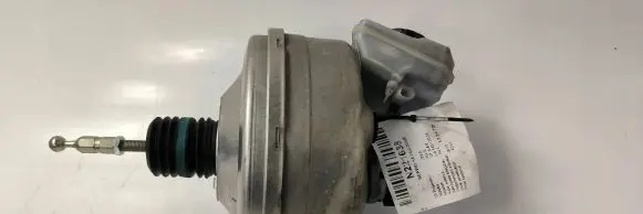Audi Q7 4M Master brake cylinder 4M0612103A