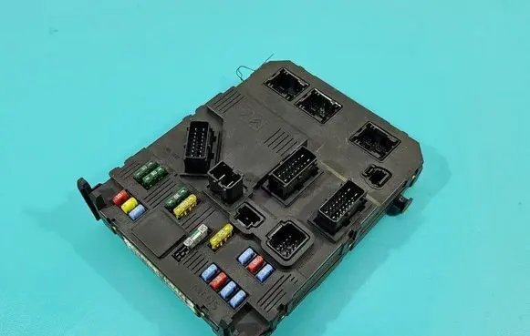 Peugeot 407 Central body control module 9655708480 IMPRK1492764
