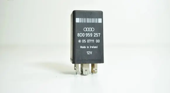 Audi A4 S4 B5 8D Other relay 8D0959257