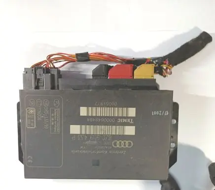 Audi A2 Comfort/convenience module 8Z0959433P