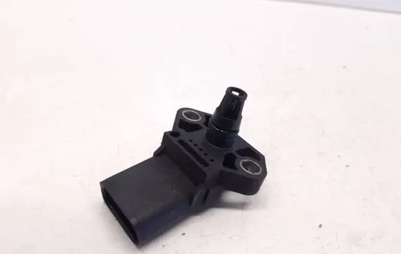 Volkswagen Golf V Air pressure sensor 038906051C 0281002401