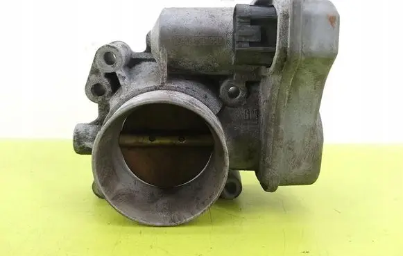 Opel Vectra C Throttle body valve 25312094