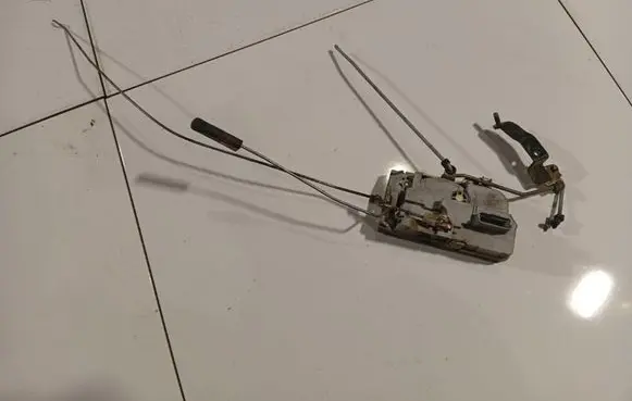 Citroen Berlingo Front door lock