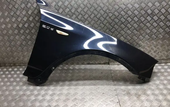 BMW X3 E83 Fender