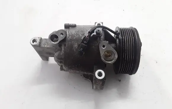 Renault Twingo III Air conditioning (A/C) compressor (pump)